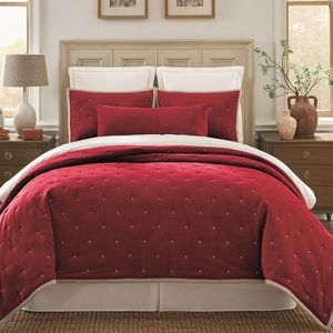 NWT Red Velvet King Quilt Set